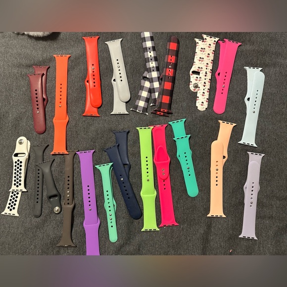 LOT of new and used Apple Watch bands size 38-42 - Picture 1 of 3